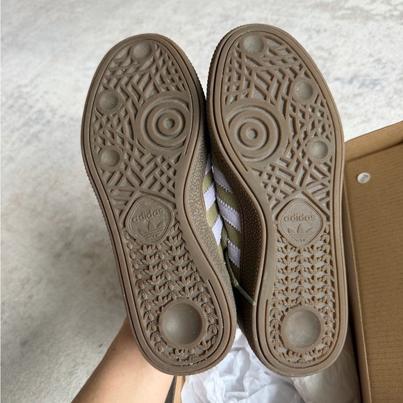 NEW Adidas Olive Green Sneakers with Violet Accents - Picture 11 of 12